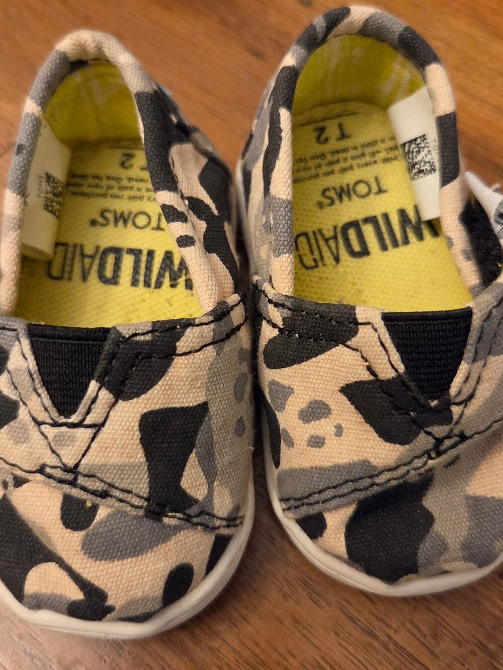 Tiny TOMS WildAid Panda Camo Baby Shoes T2 US 2 Infant 6-9M NEW Rare